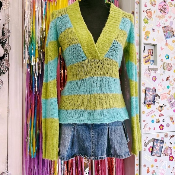 Vintage 90s y2k striped v neck knit long sleeve - Picture 2 of 4